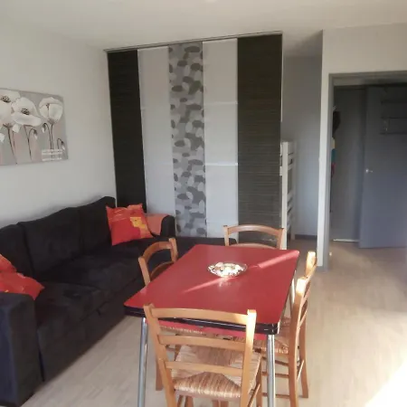 Renove Avec Balcon, Proche Et Marche - 4 Pers, Calme & Confort A - Fr-1-239-460 * 세노스