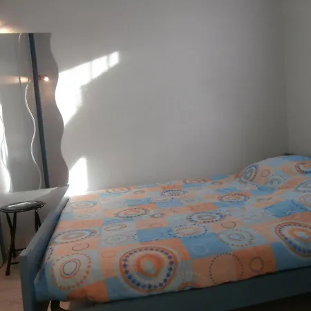 Renove Avec Balcon, Proche Et Marche - 4 Pers, Calme & Confort A - Fr-1-239-460 아파트 세노스